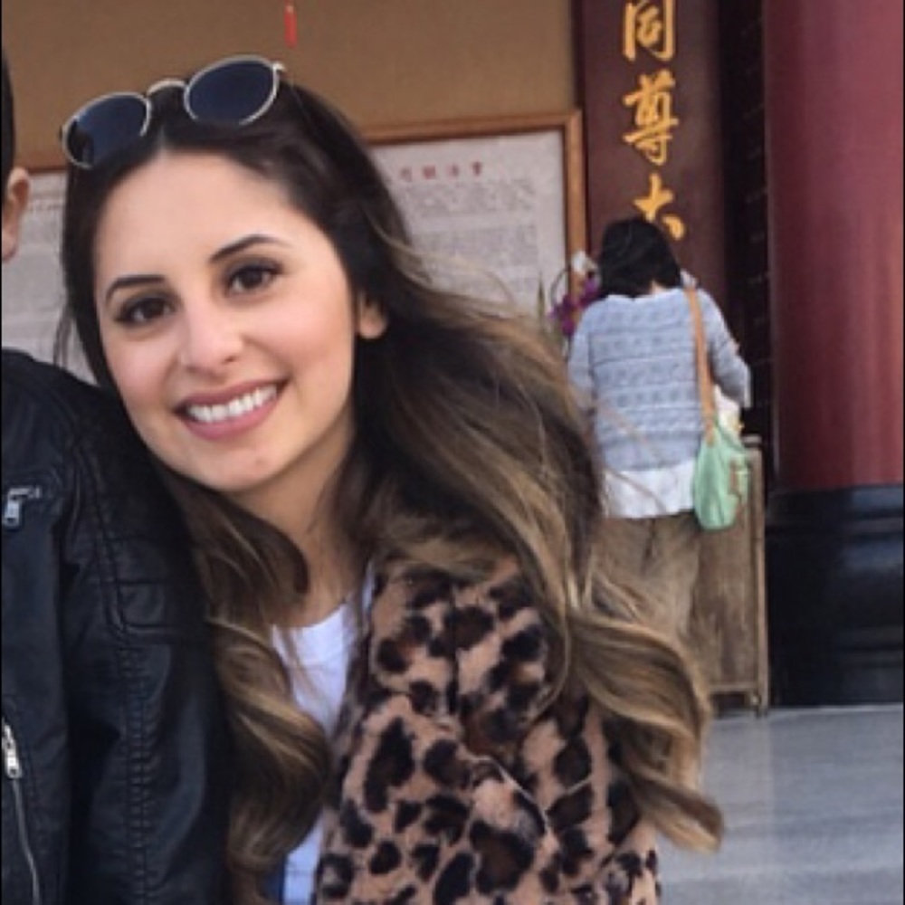 Meet your Posher, Jacqueline